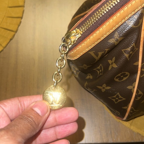 EUC Authentic Louis Vuitton Tivoli GM Handbag - Picture 6 of 16